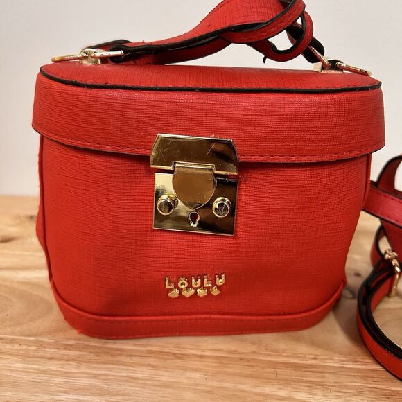 Red Structured Box Bag Crossbody Gold Lock Top Handle Mini Vanity - Picture 2 of 6